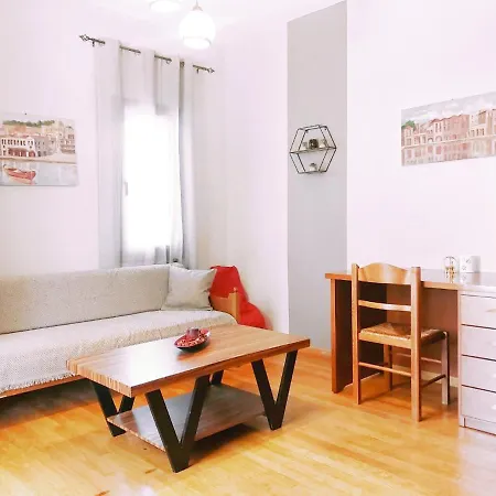 The Charming Abode Apartment Atsipopoulo